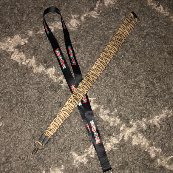 2 Lanyards - Picture 1 of 3